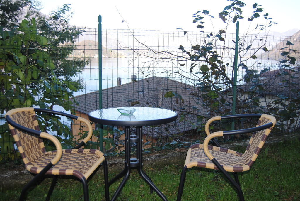 לצנו B&B Sosta Sul Lago מראה חיצוני תמונה