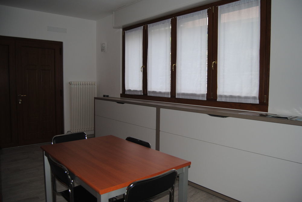 לצנו B&B Sosta Sul Lago מראה חיצוני תמונה