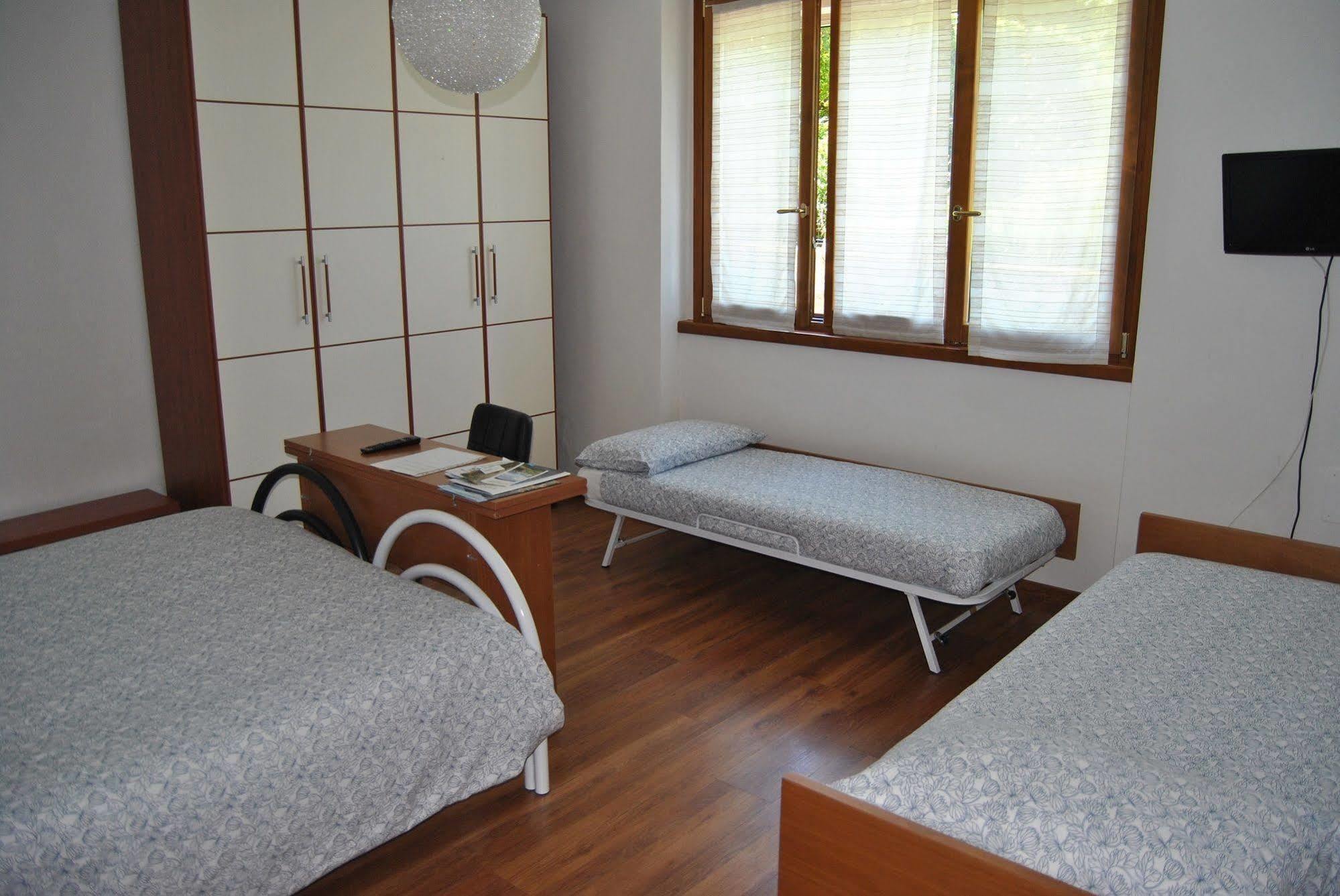 לצנו B&B Sosta Sul Lago מראה חיצוני תמונה
